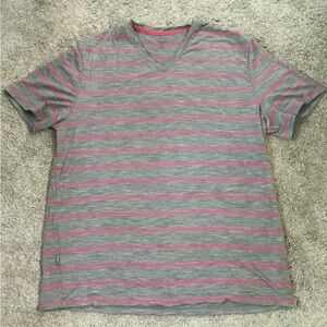 Icebreaker Gray and Pink Striped Men's XXL Tee